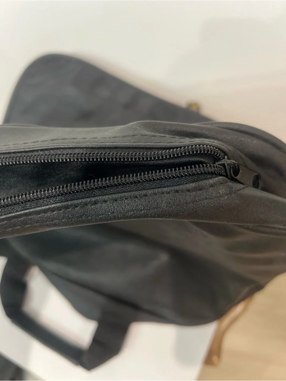 New Nylon Black MSD Extendable Messenger / Laptop Bag / Briefcase